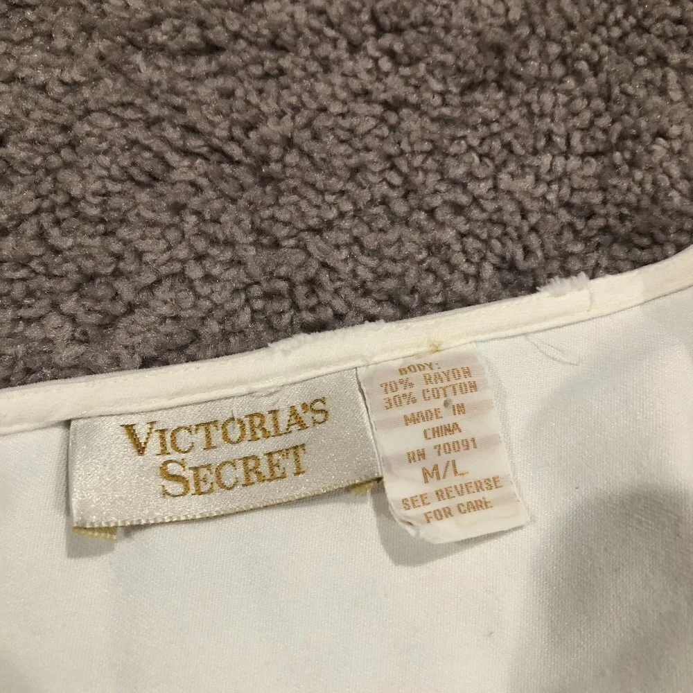 Victoria's‎ Secret Gold Tag Vintage White Cream Embroidered Tunic Night Shirt